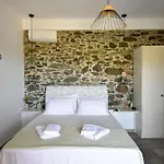 Chora Apartment *