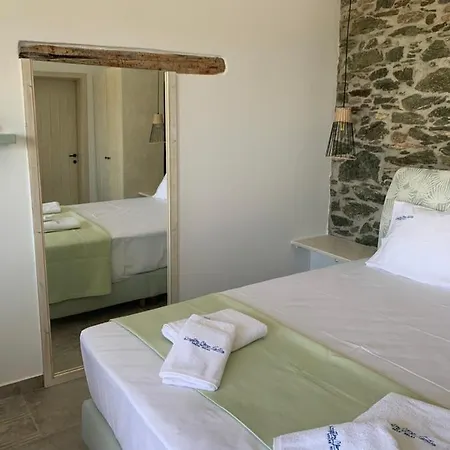Chora Apartment *