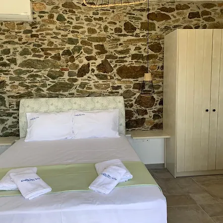 Apartment Chora *