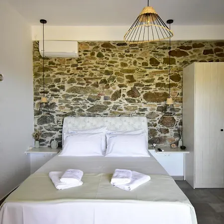 Chora Apartment *